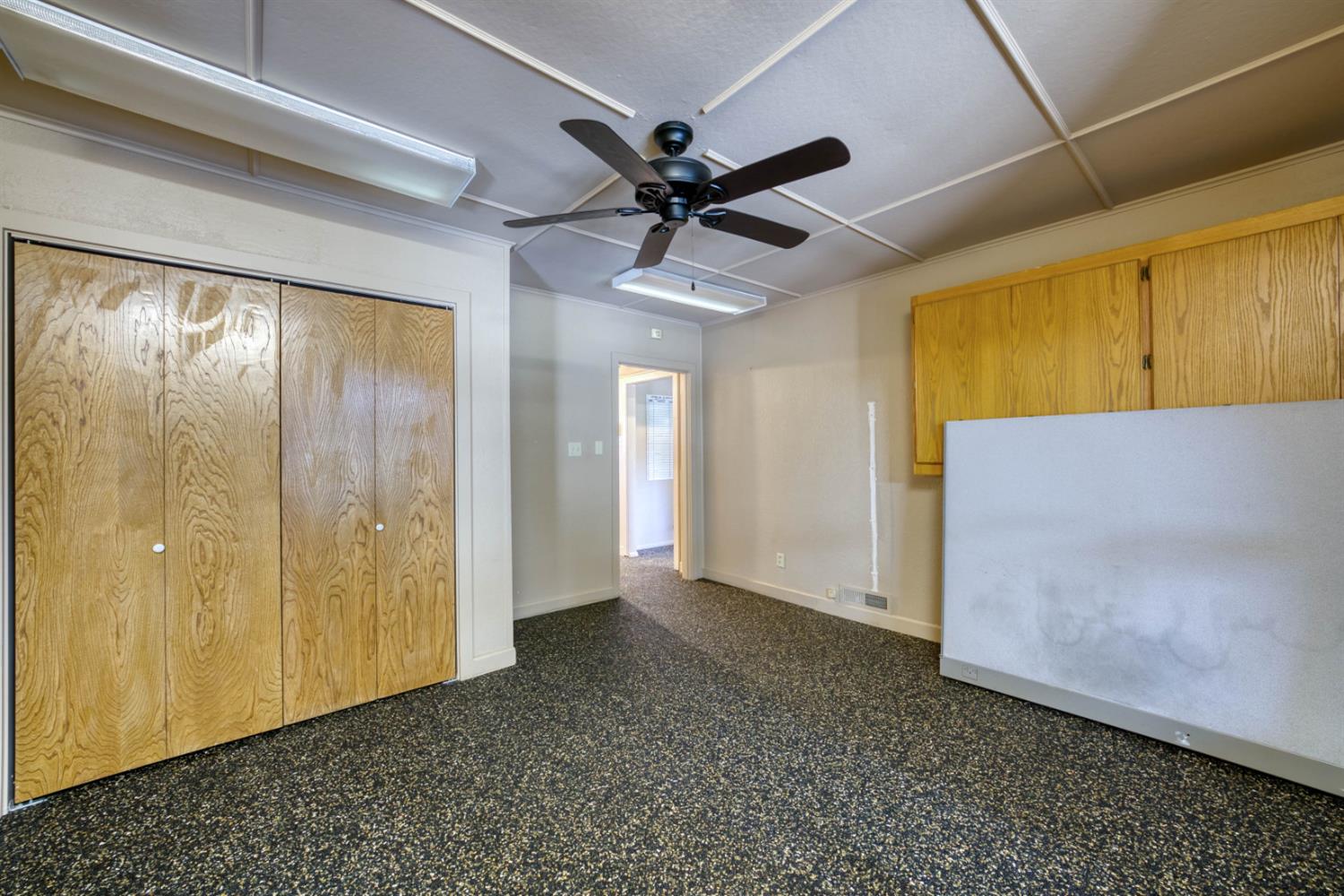 41593 Tollhouse Rd, Shaver Lake, CA 93664