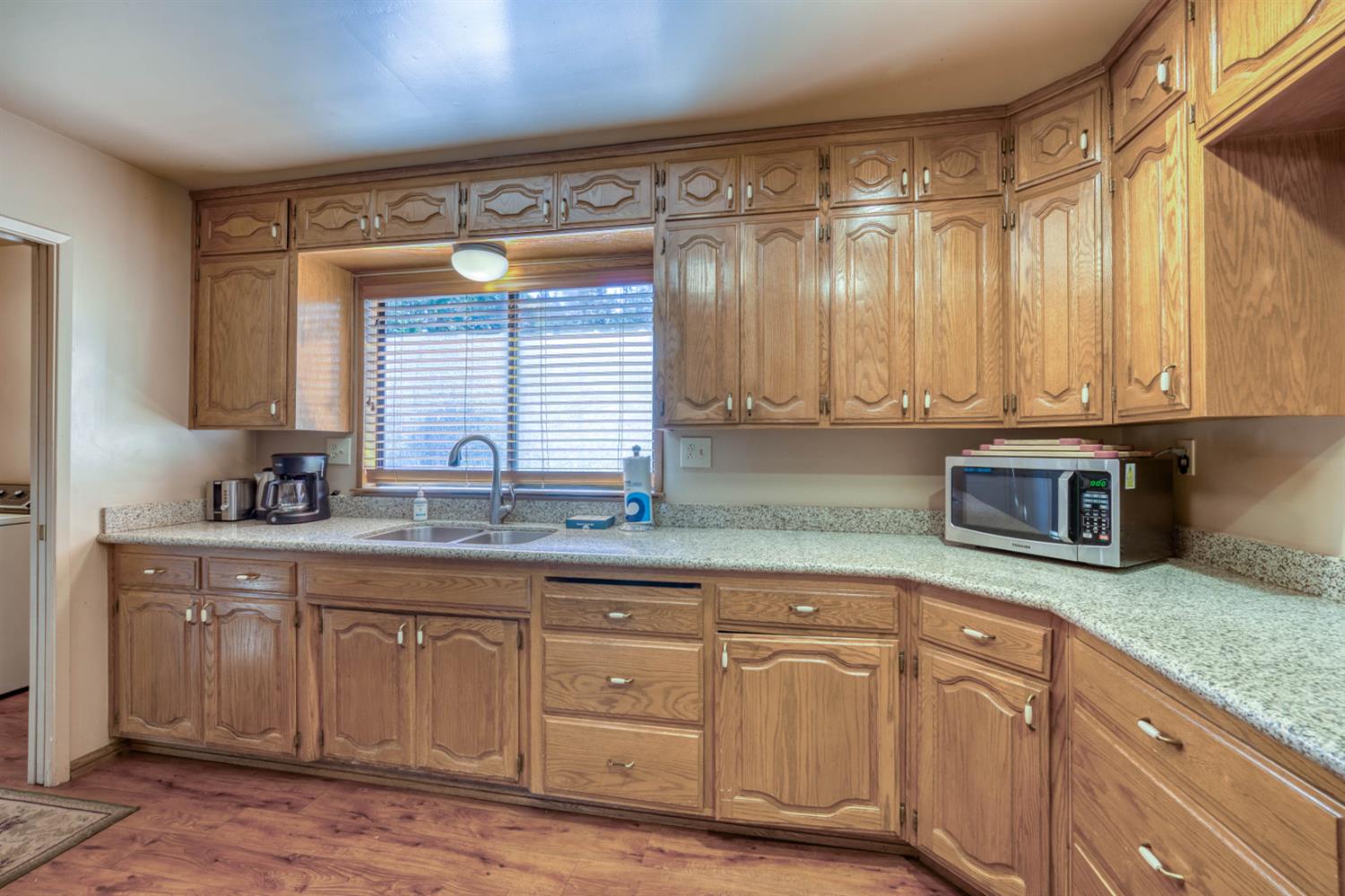 41593 Tollhouse Rd, Shaver Lake, CA 93664