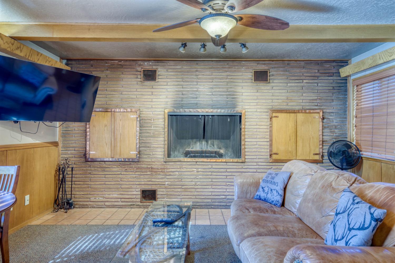 41593 Tollhouse Rd, Shaver Lake, CA 93664