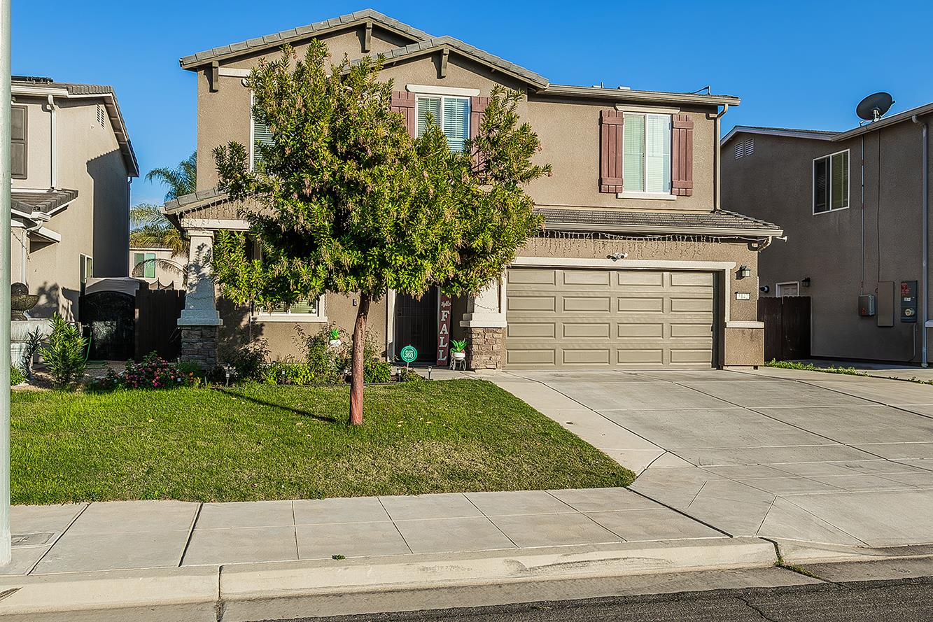 1142 S Pearwood Ave, Fresno, CA 93727