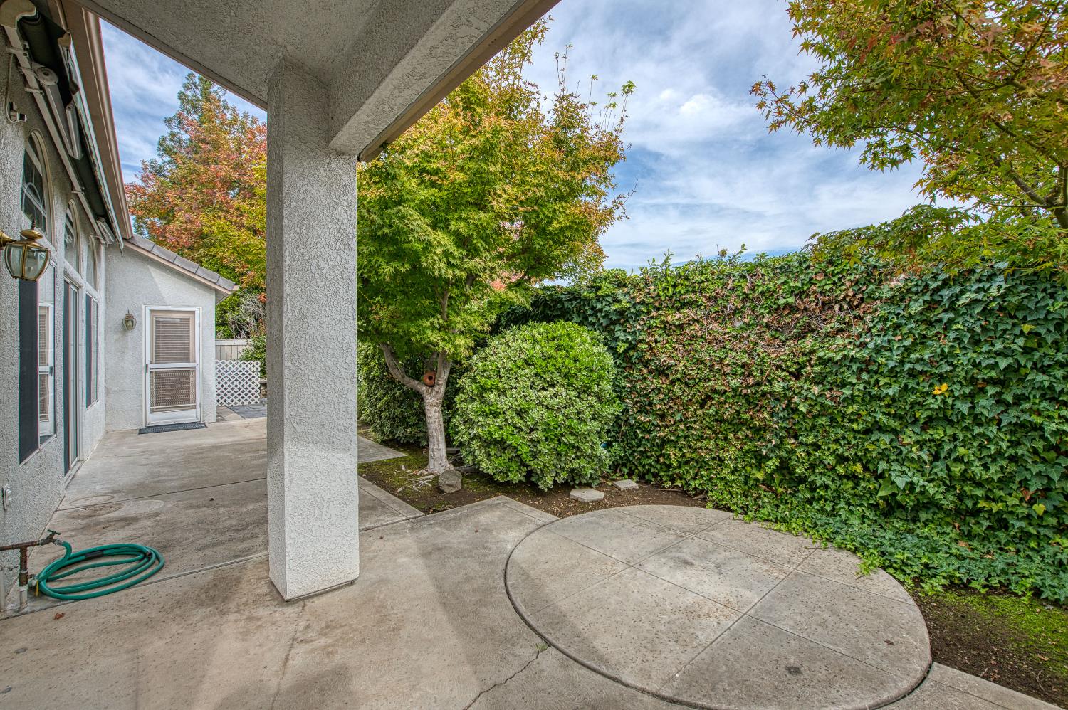 2140 W Rue St Michel, Fresno, CA 93711