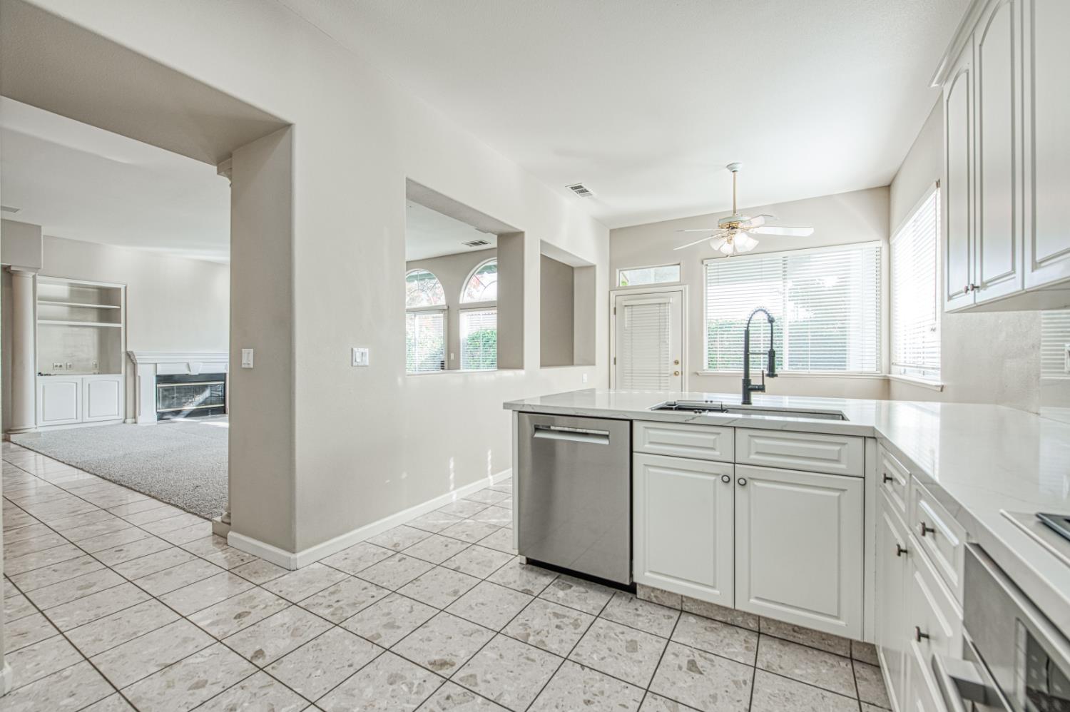 2140 W Rue St Michel, Fresno, CA 93711