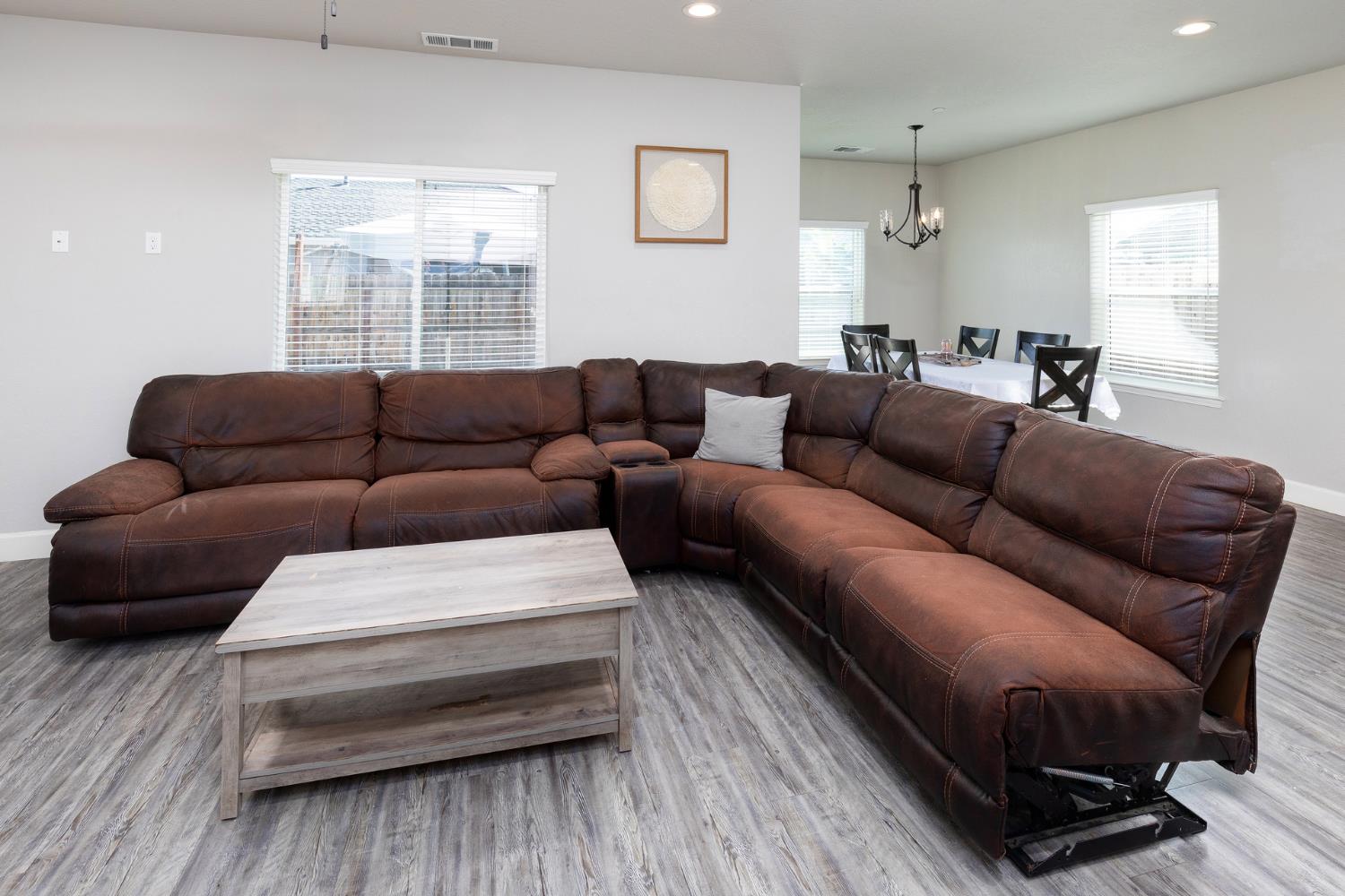 1374 Enns, Reedley, CA 93654