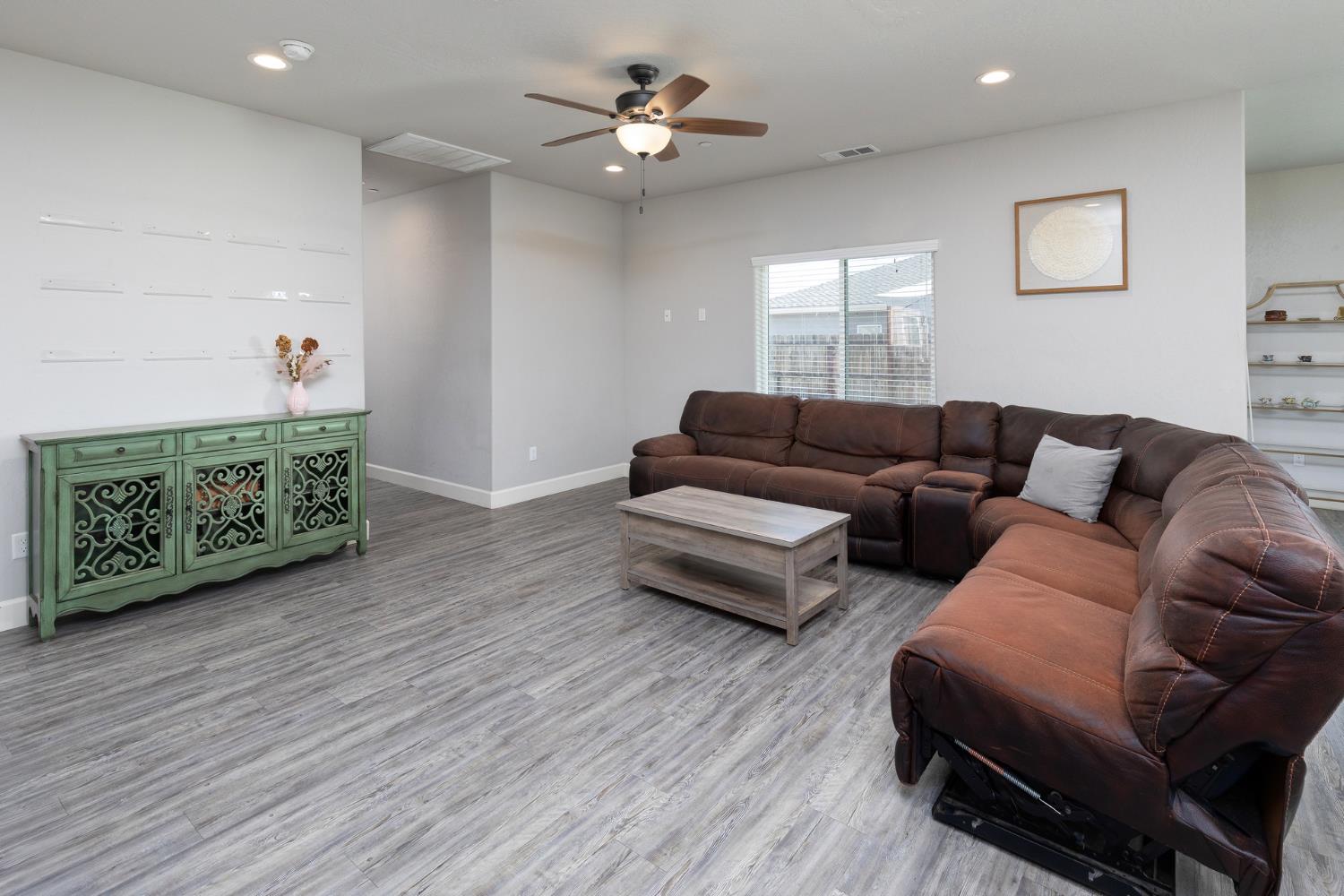 1374 Enns, Reedley, CA 93654