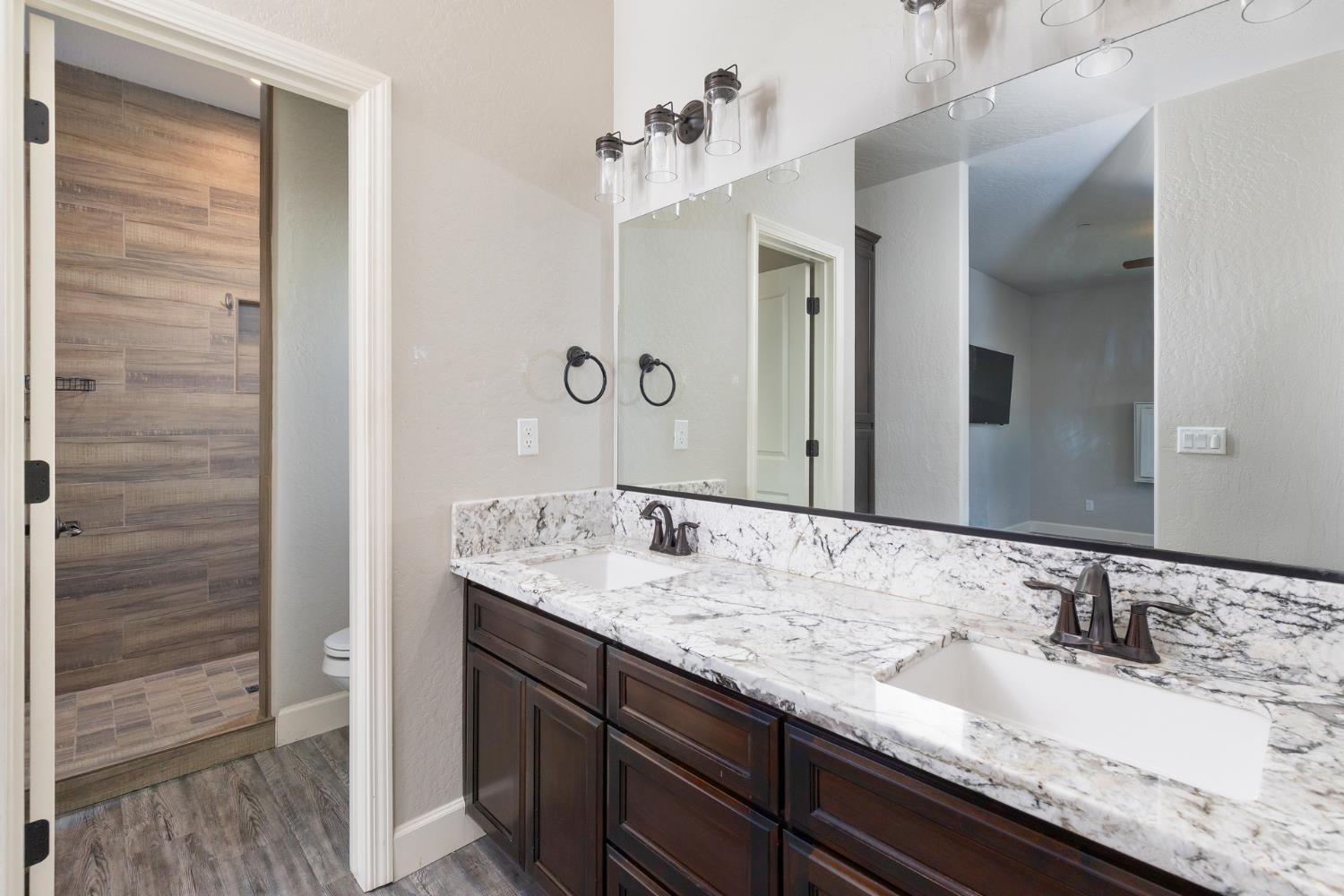 1374 Enns, Reedley, CA 93654