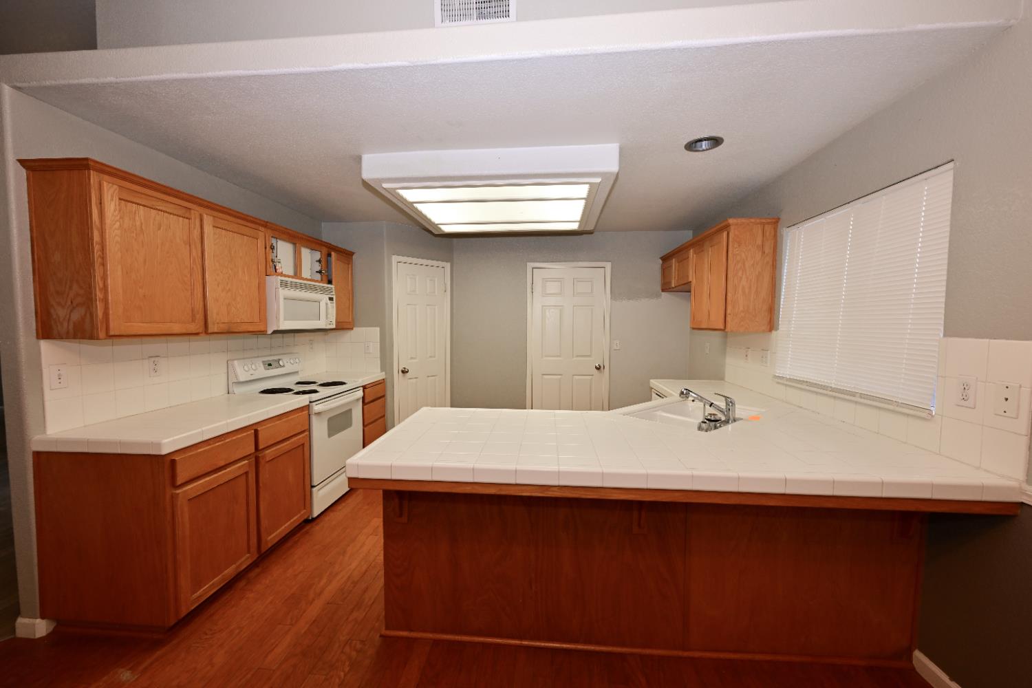 5047 W Morris Ave, Fresno, CA 93722