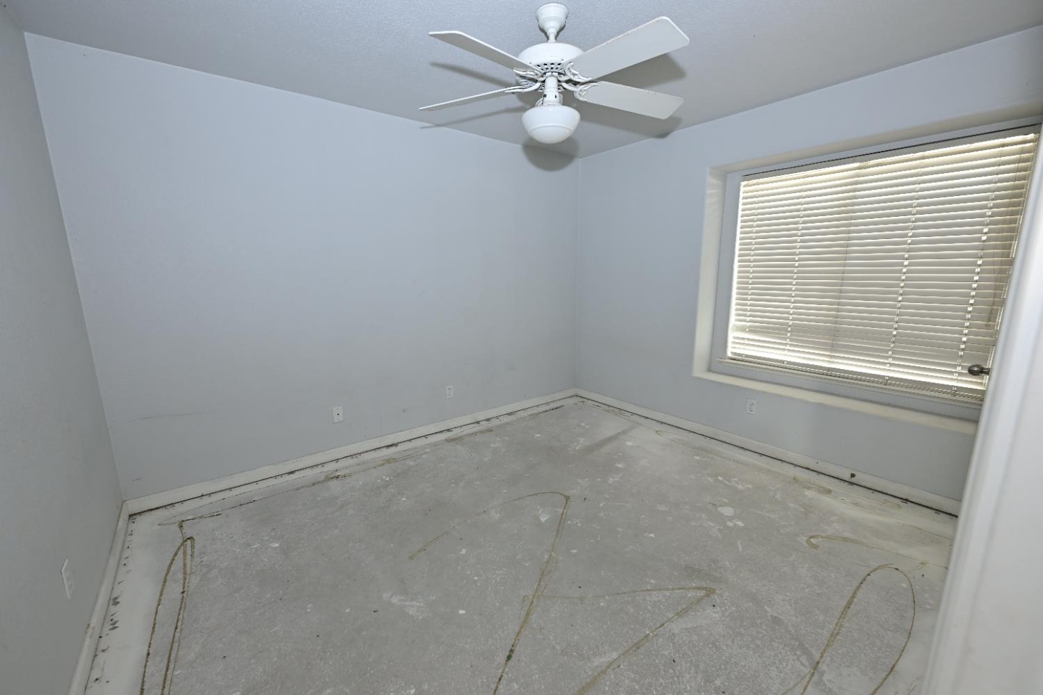 5047 W Morris Ave, Fresno, CA 93722