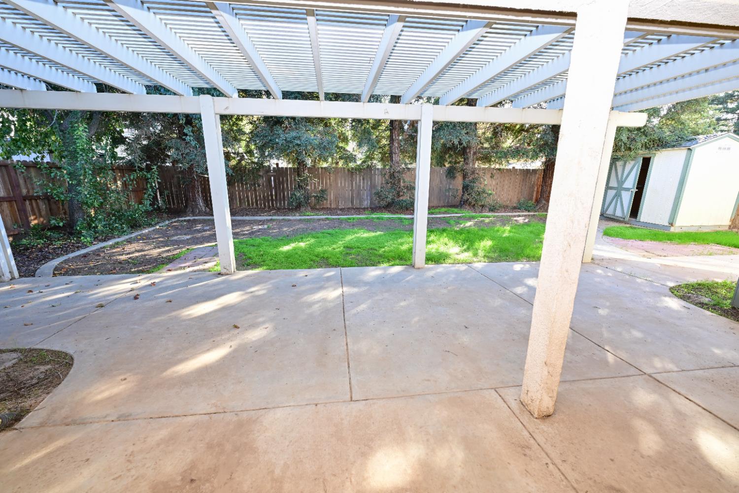 5047 W Morris Ave, Fresno, CA 93722