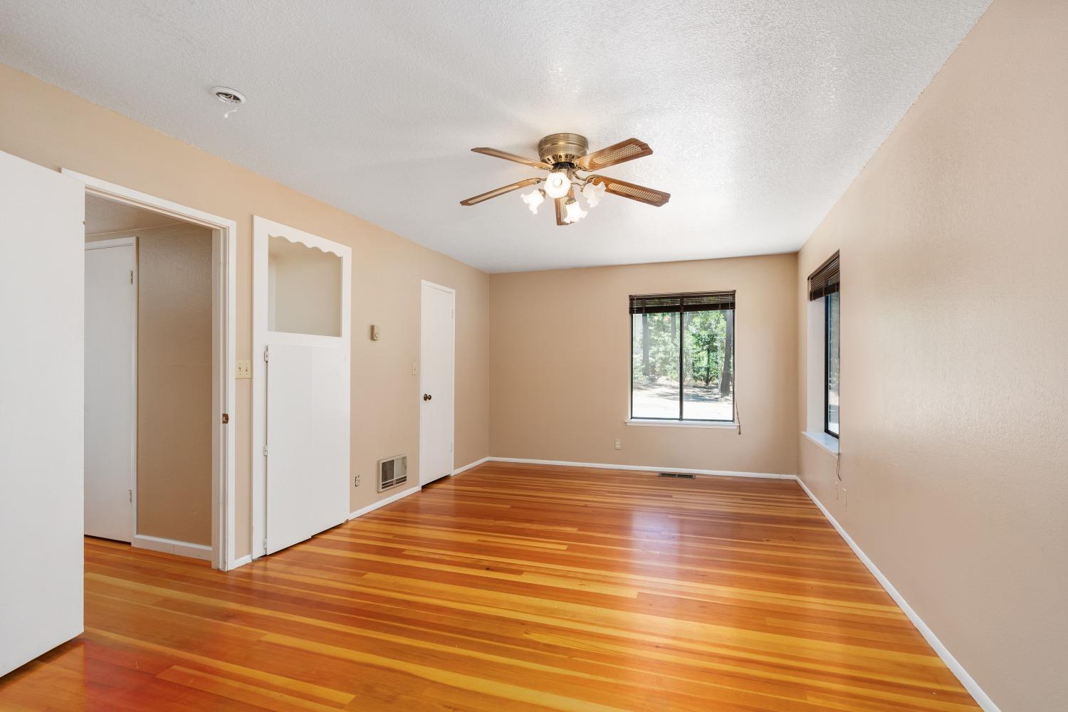 42361 Bald Mountain Rd, Auberry, CA 93602