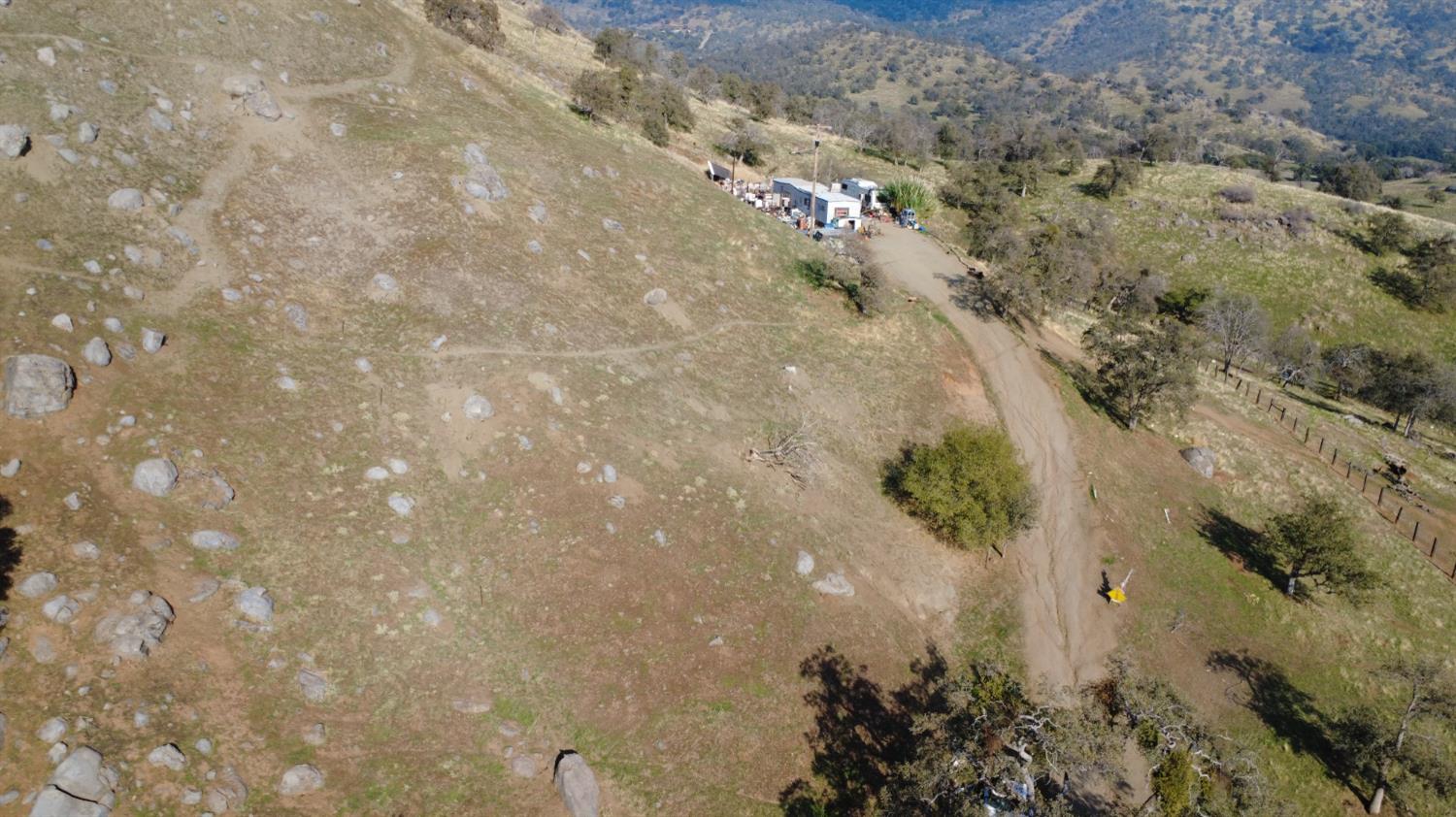 40885 Cornflower Ln, Yokuts Valley, CA 93675