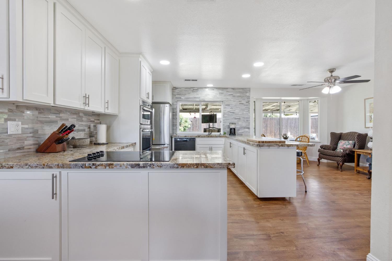 450 E Birch Ave, Hanford, CA 93230