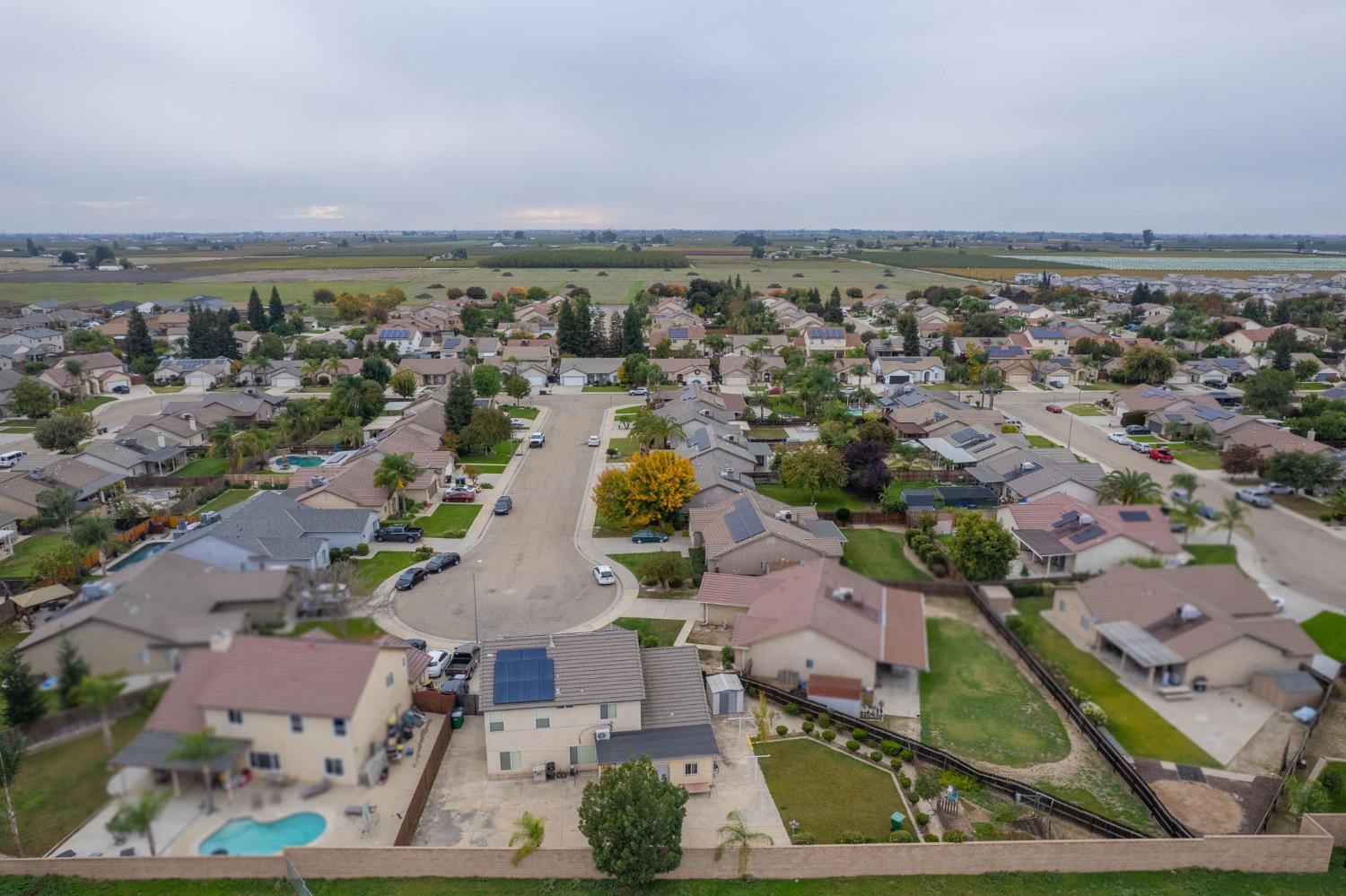 1002 Sequoia Ct, Fowler, CA 93625