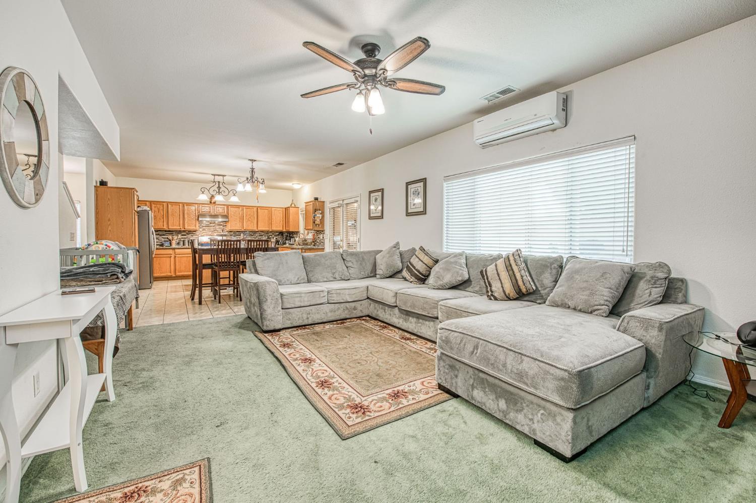 1002 Sequoia Ct, Fowler, CA 93625