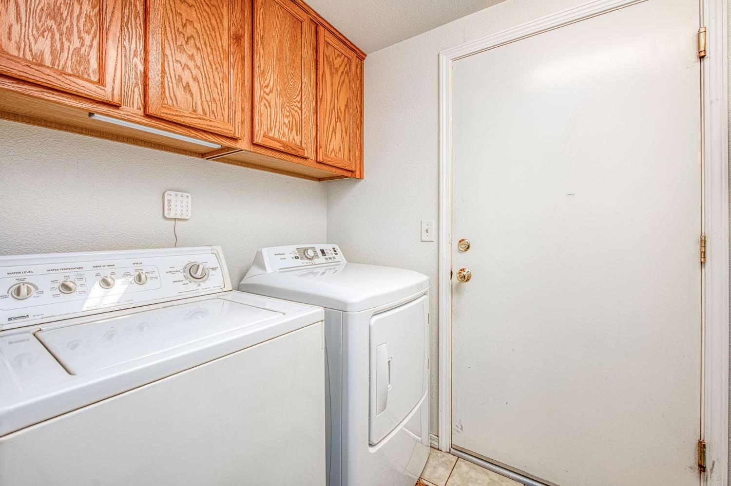 1002 Sequoia Ct, Fowler, CA 93625