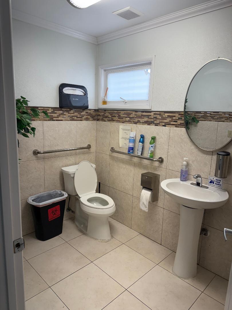 2051 N Fresno St, Fresno, CA 93703