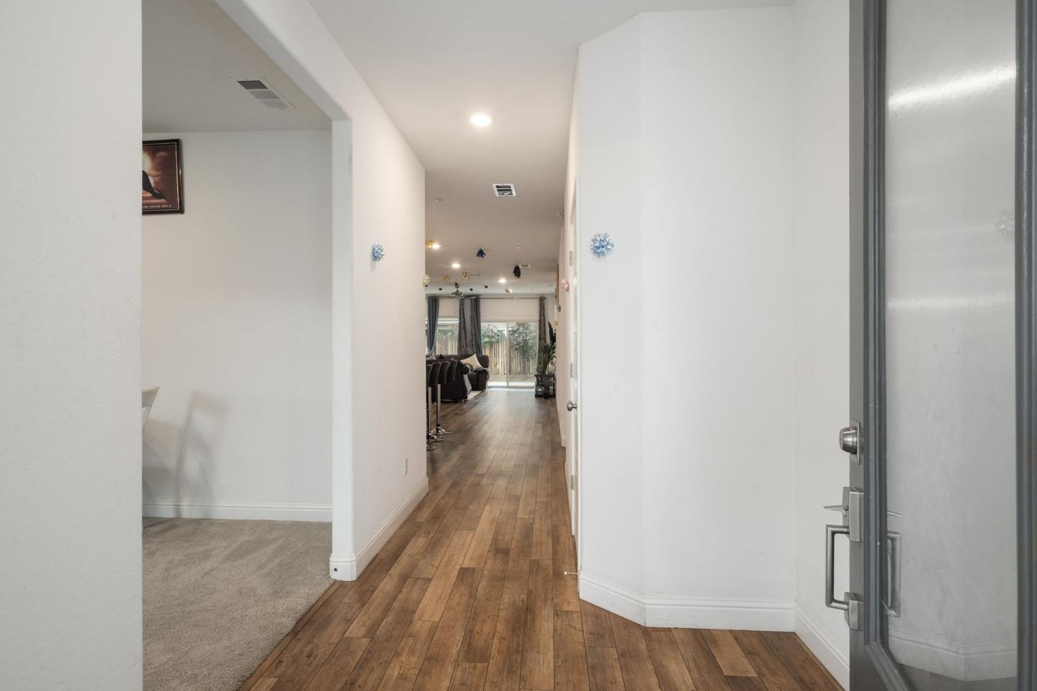 5823 E Pitt Ave, Fresno, CA 93727