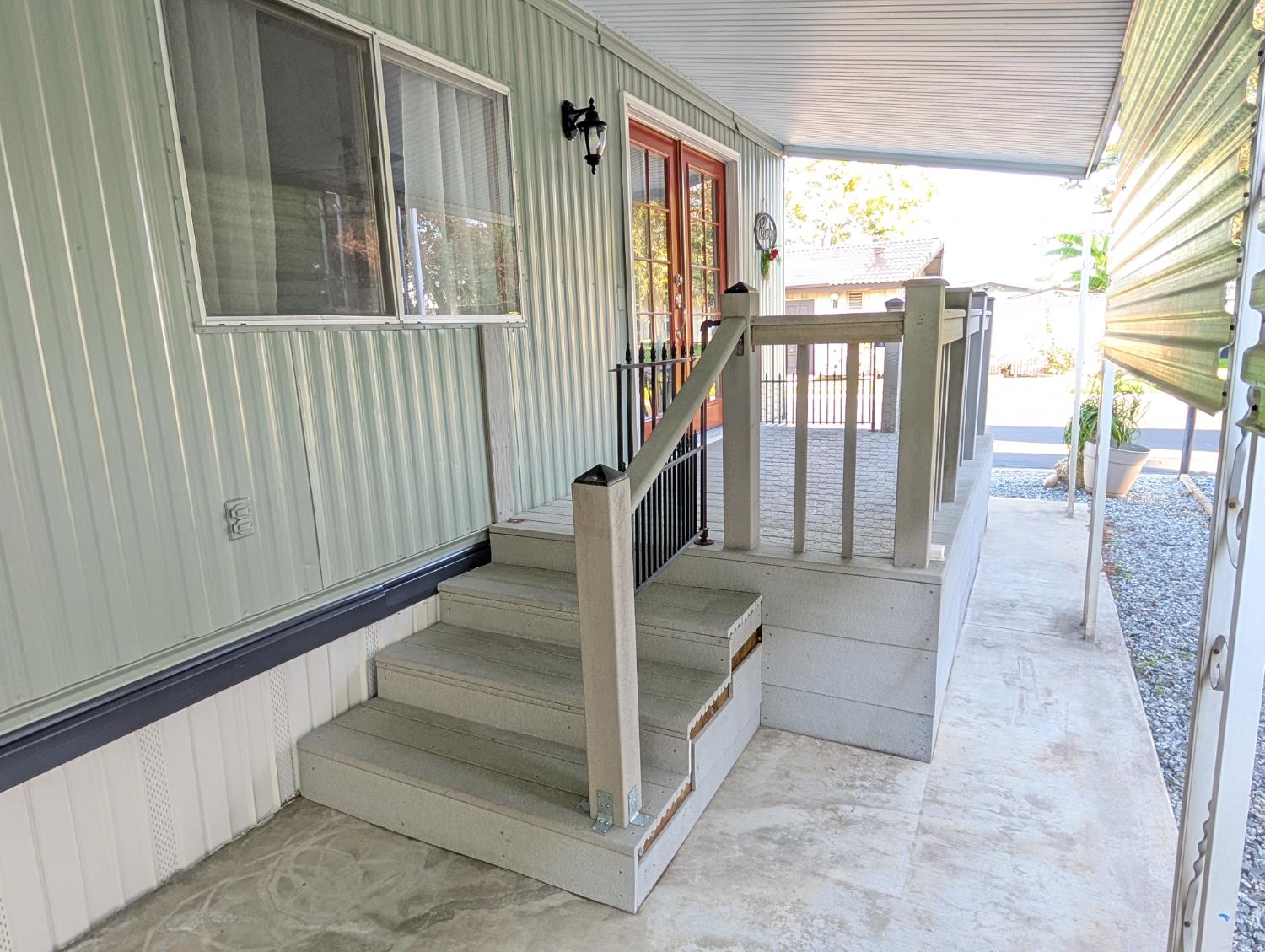 1001 Sylmar Ave #239, Clovis, CA 93612