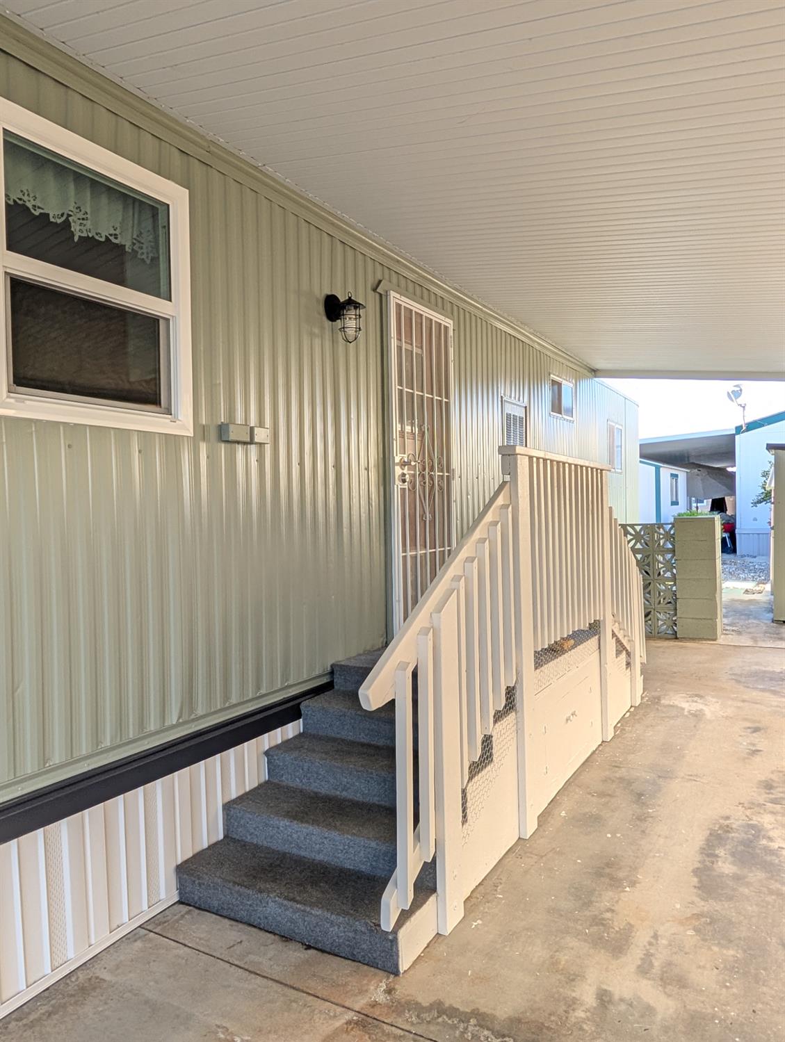 1001 Sylmar Ave #239, Clovis, CA 93612