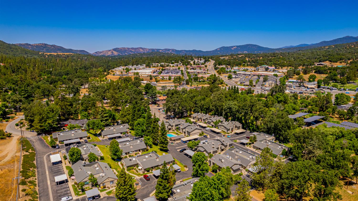 49400 River Park Rd #55, Oakhurst, CA 93644