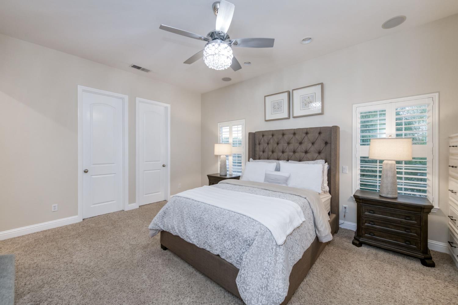 1565 S Indianola Ave, Sanger, CA 93657