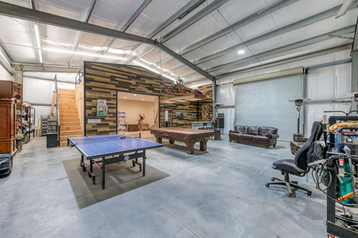 1565 S Indianola Ave, Sanger, CA 93657