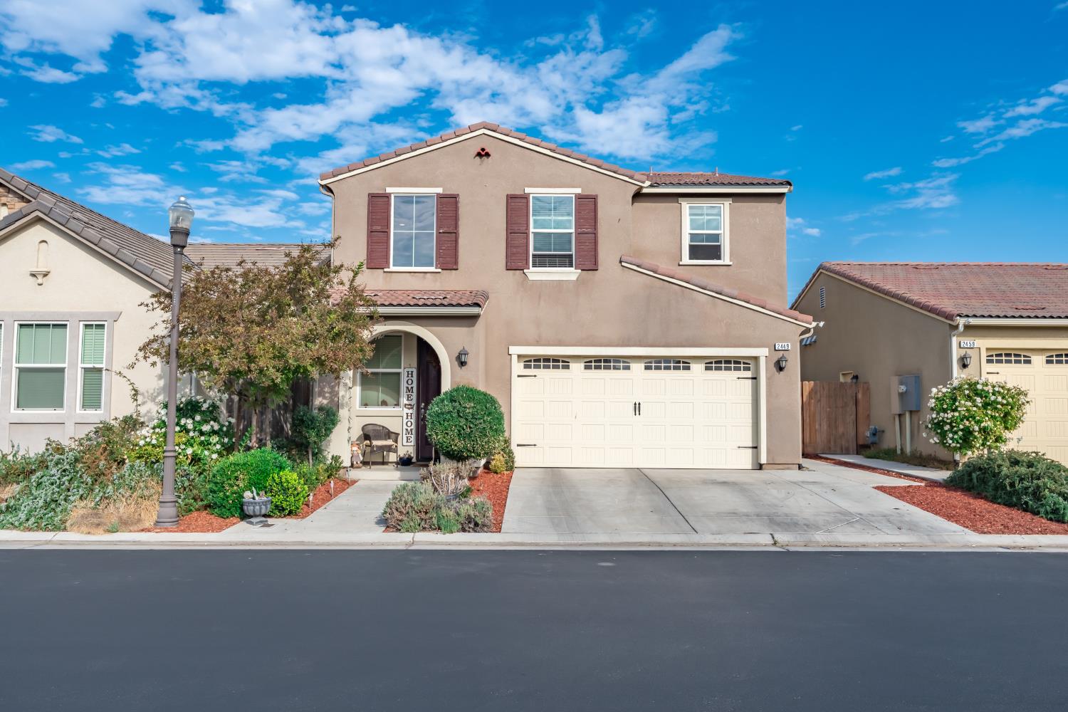 2449 Lombard Ln, Clovis, CA 93619