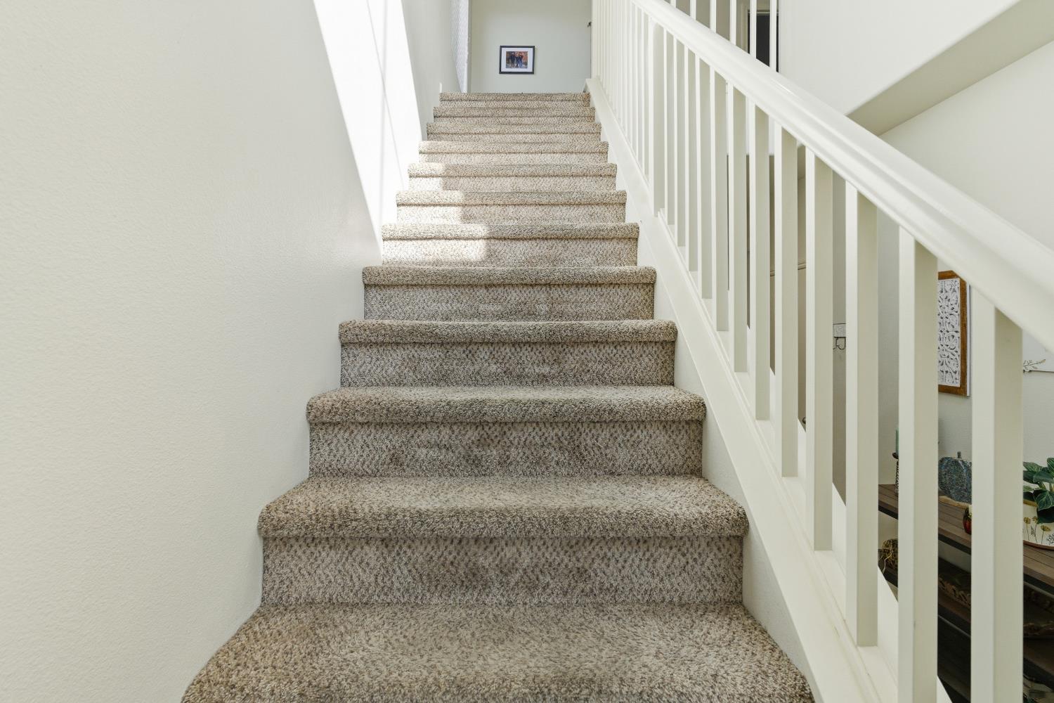 2449 Lombard Ln, Clovis, CA 93619