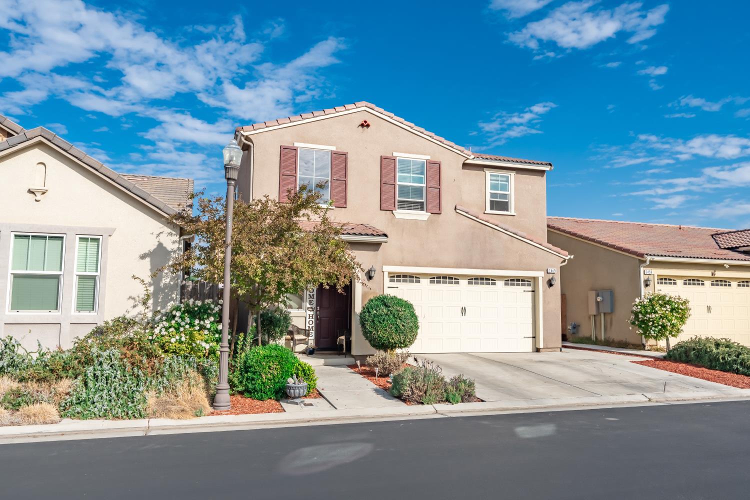 2449 Lombard Ln, Clovis, CA 93619