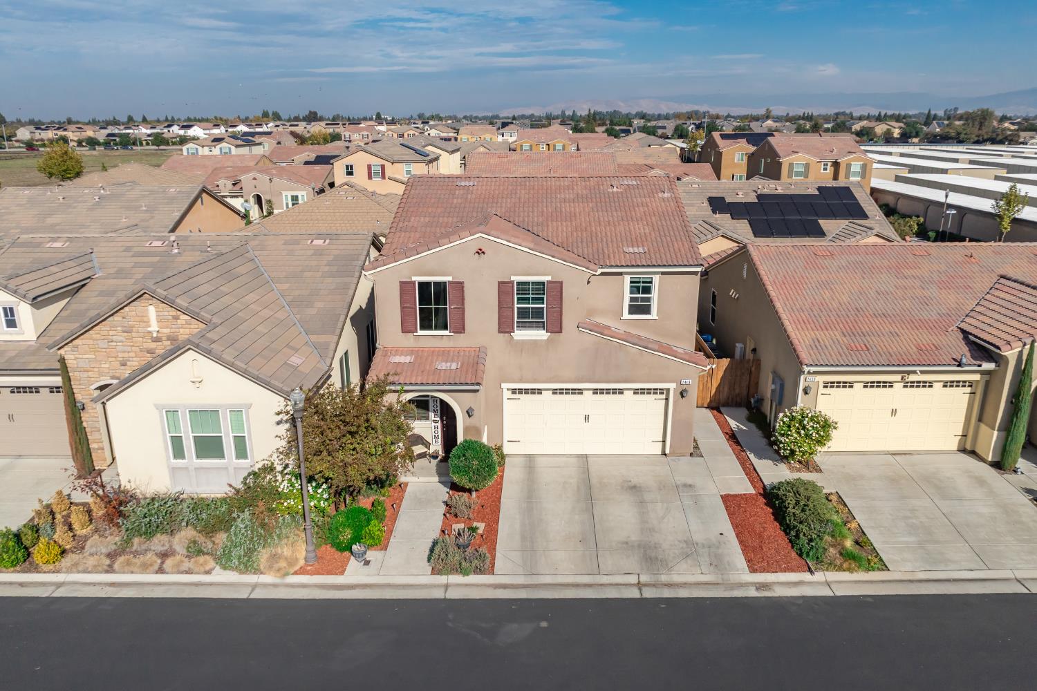 2449 Lombard Ln, Clovis, CA 93619