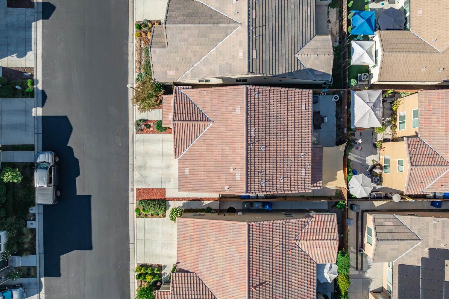 2449 Lombard Ln, Clovis, CA 93619