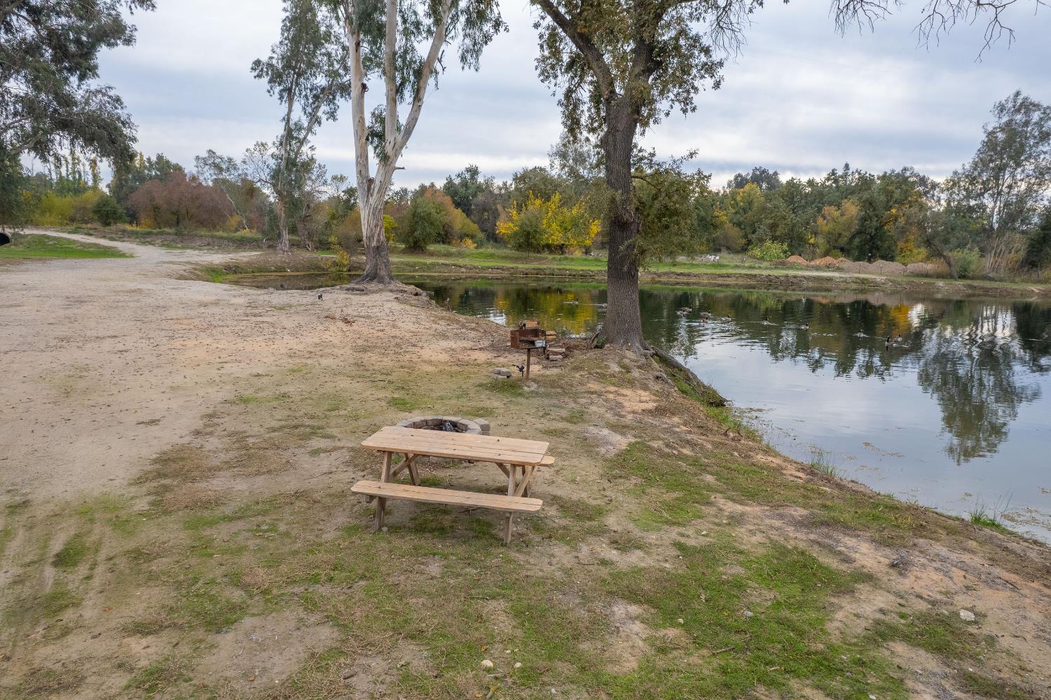 10705 N Lanes Rd, Fresno, CA 93730