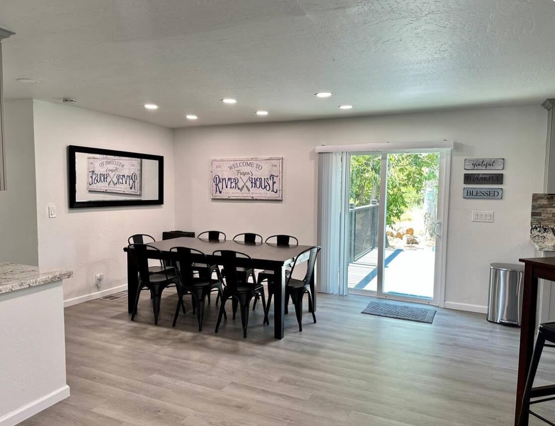 10705 N Lanes Rd, Fresno, CA 93730