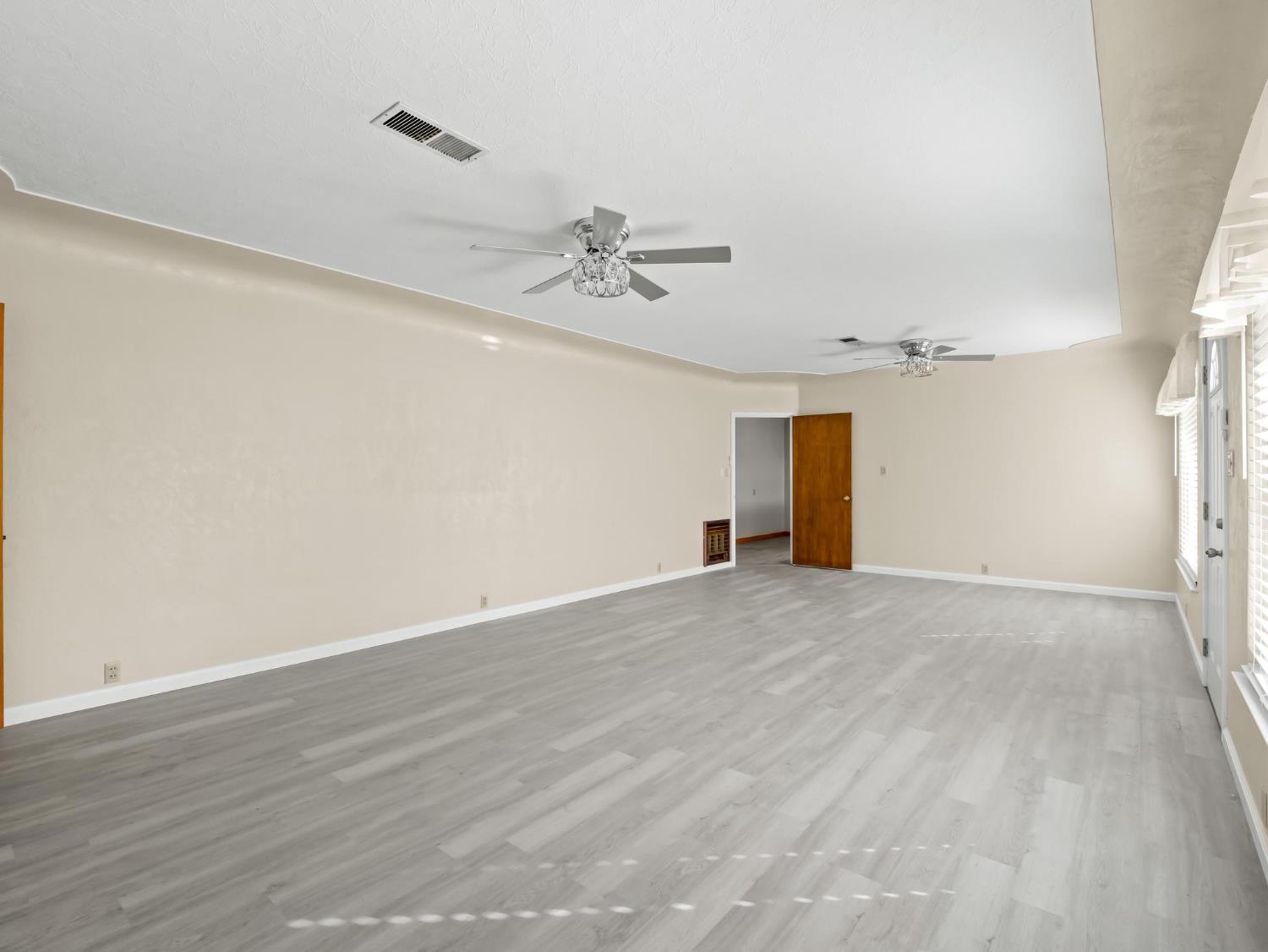 5454 N Floyd Ave, Fresno, CA 93723