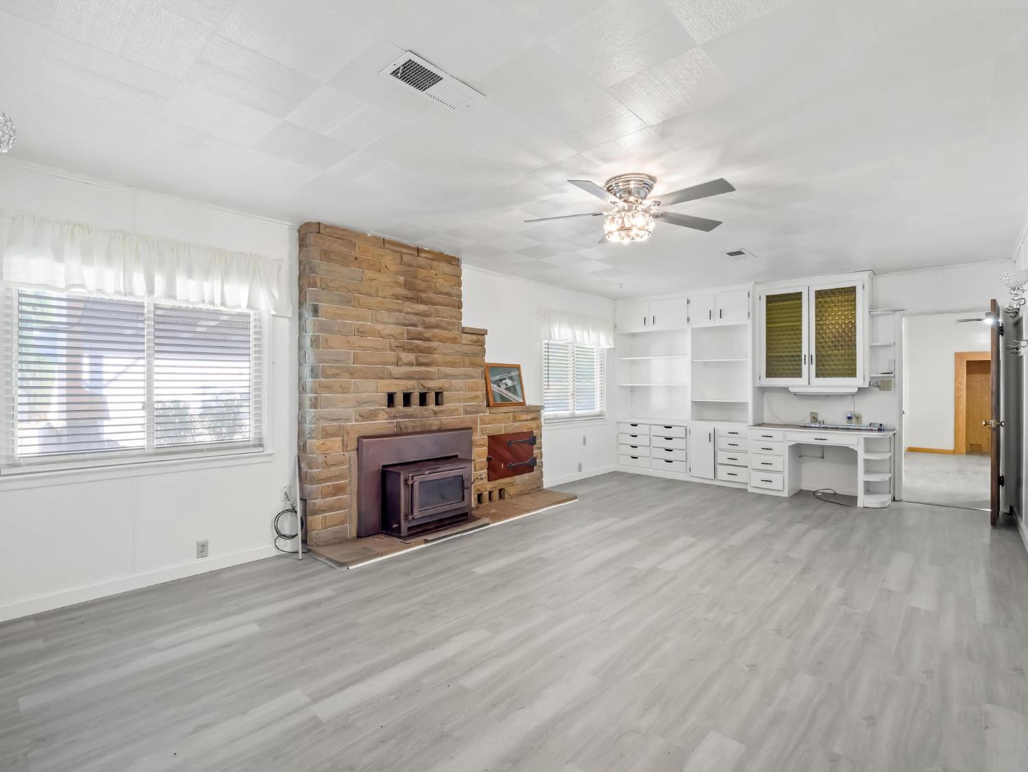 5454 N Floyd Ave, Fresno, CA 93723