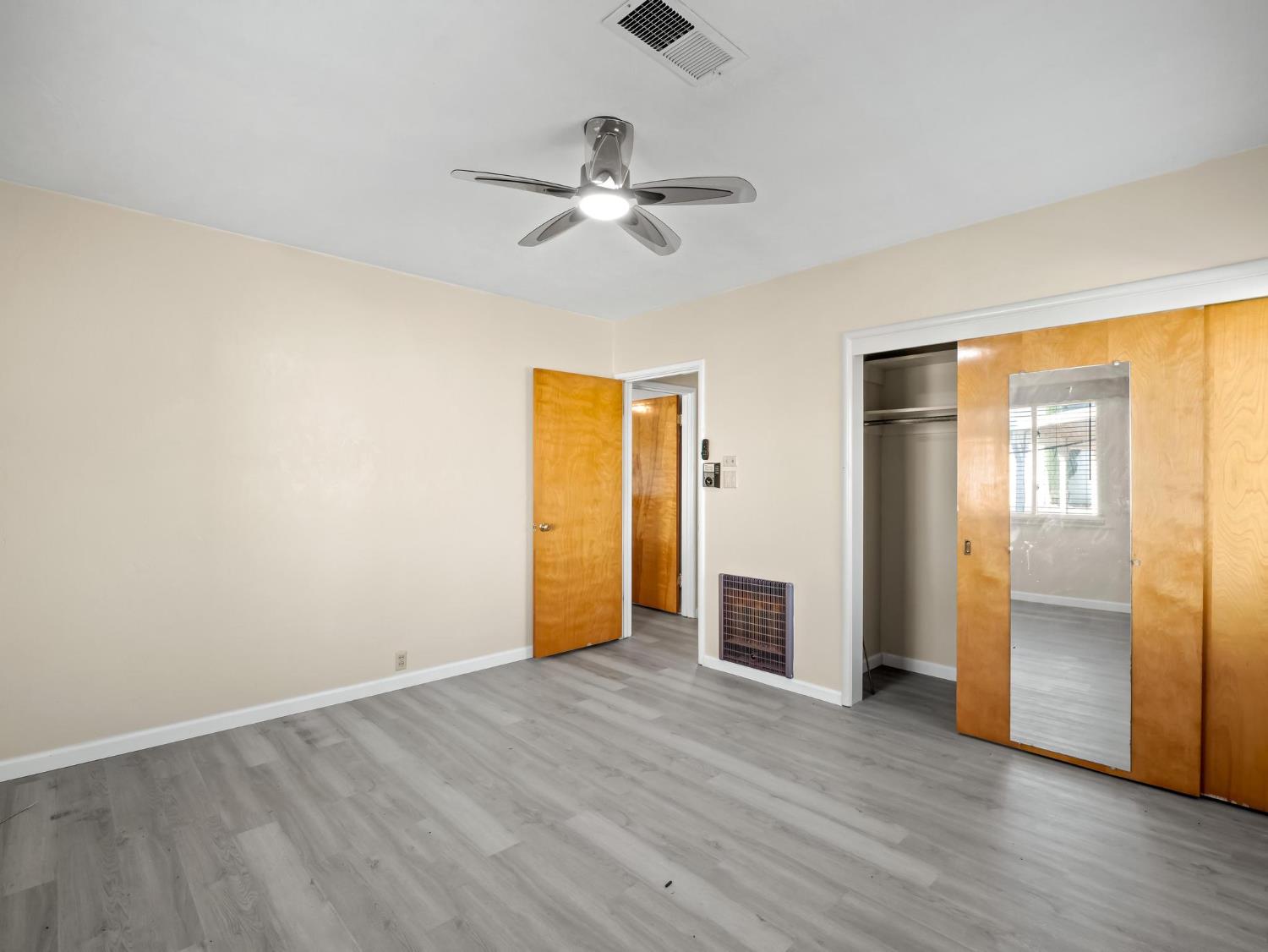 5454 N Floyd Ave, Fresno, CA 93723