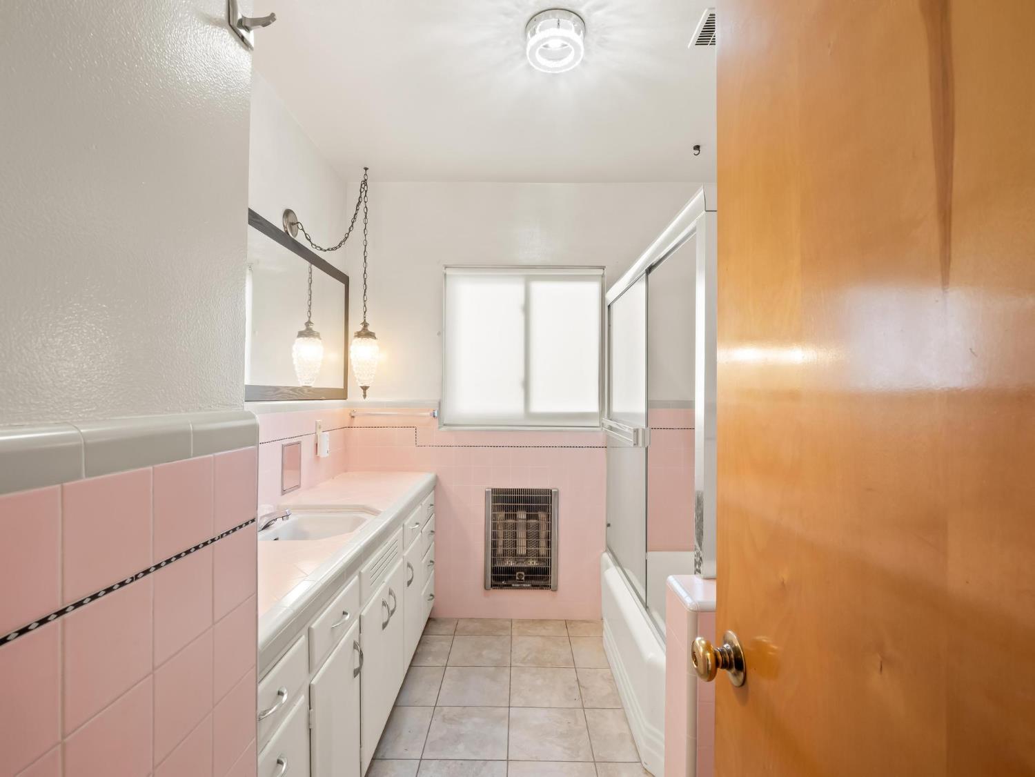 5454 N Floyd Ave, Fresno, CA 93723