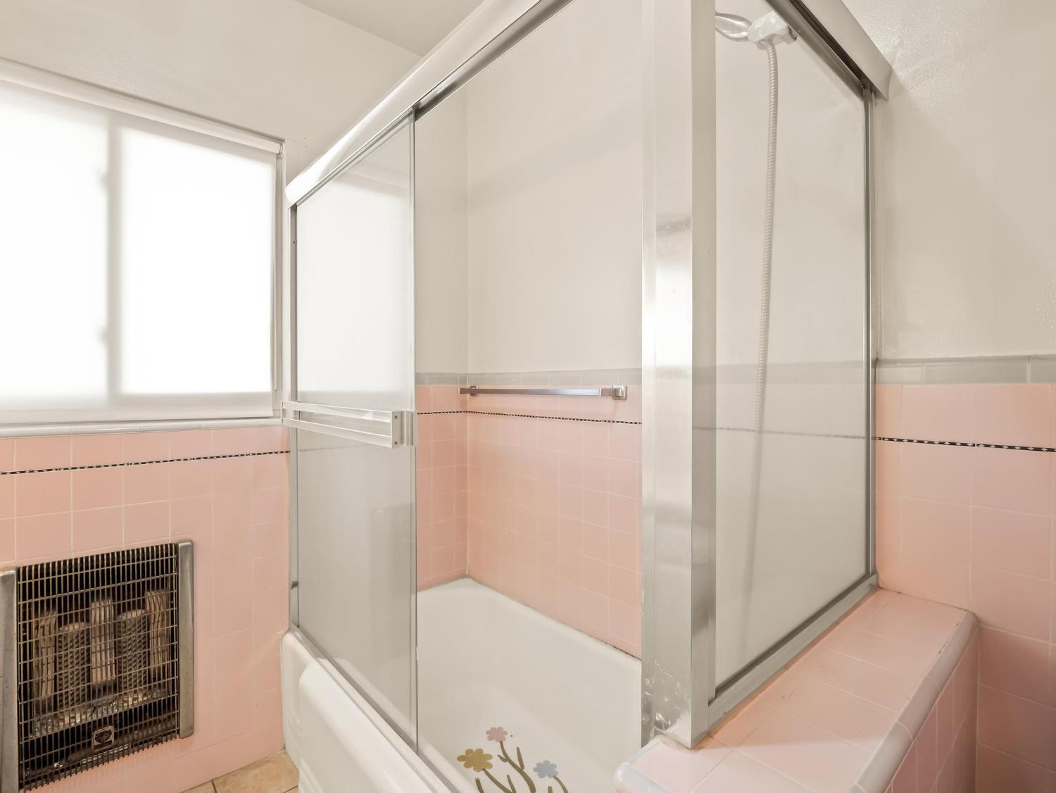 5454 N Floyd Ave, Fresno, CA 93723