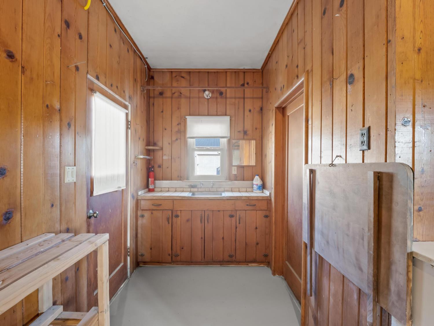 5454 N Floyd Ave, Fresno, CA 93723