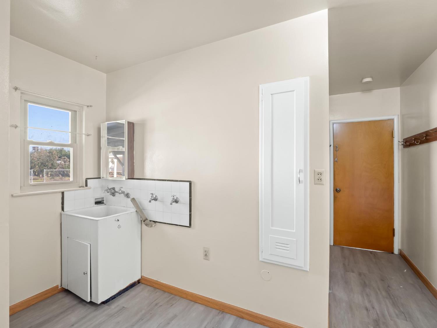 5454 N Floyd Ave, Fresno, CA 93723