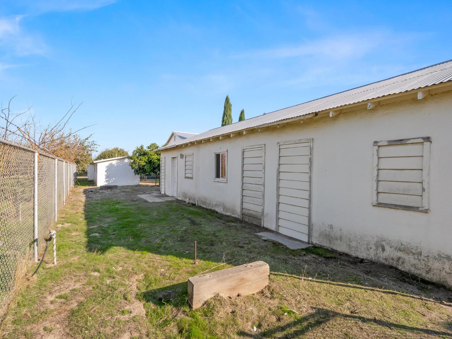 5454 N Floyd Ave, Fresno, CA 93723