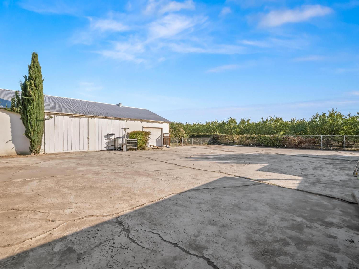 5454 N Floyd Ave, Fresno, CA 93723