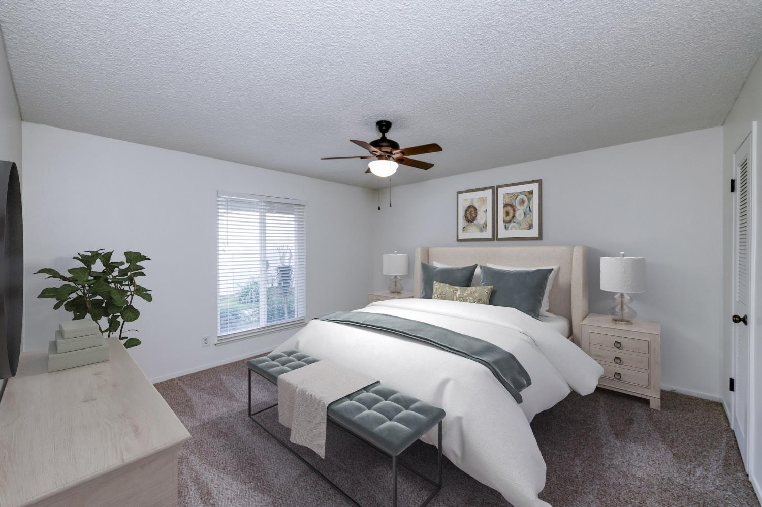 1068 W Browning Ave #B, Fresno, CA 93711