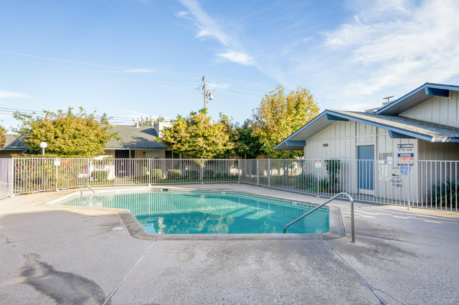 1068 W Browning Ave #B, Fresno, CA 93711