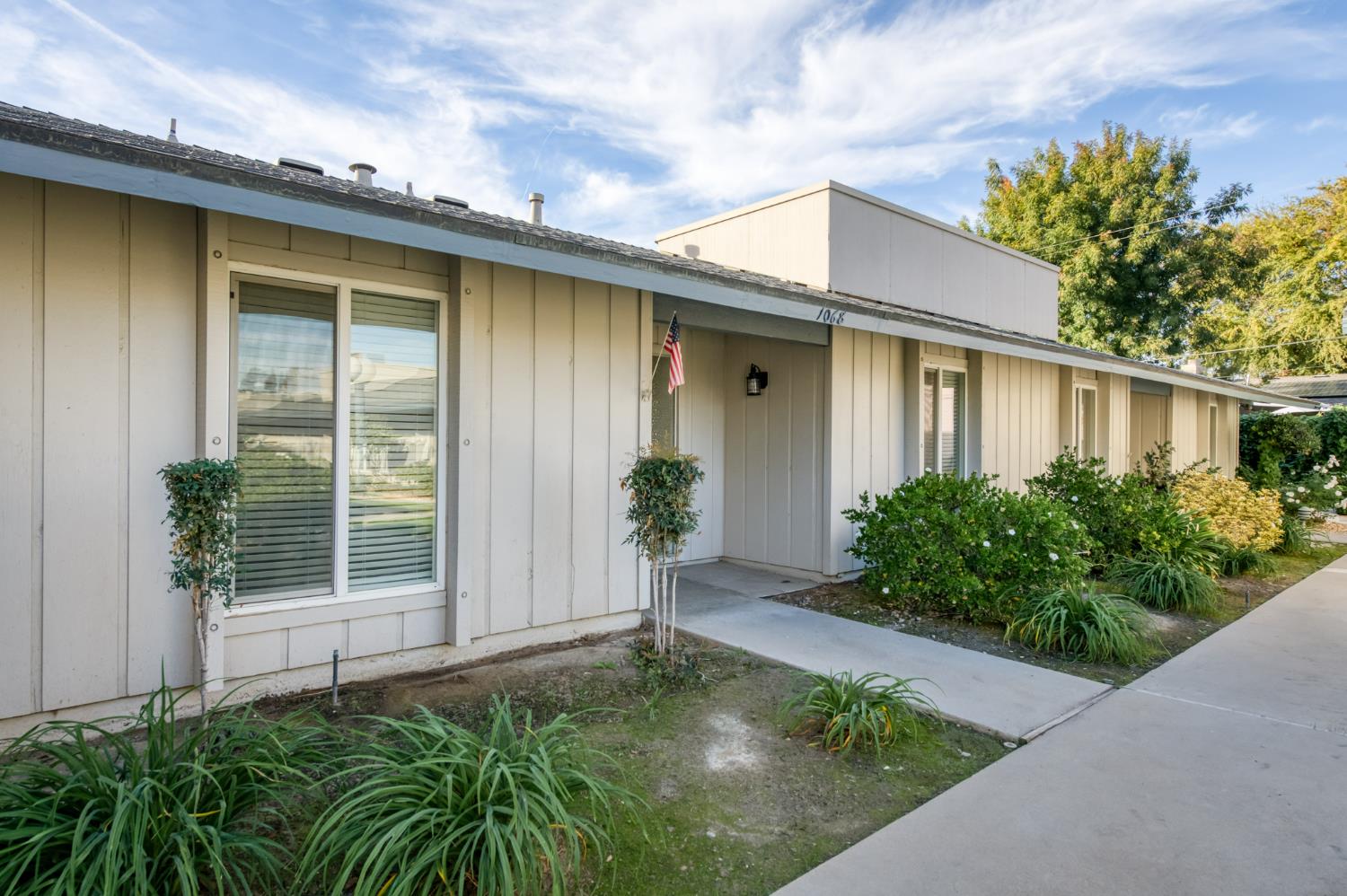 1068 W Browning Ave #B, Fresno, CA 93711