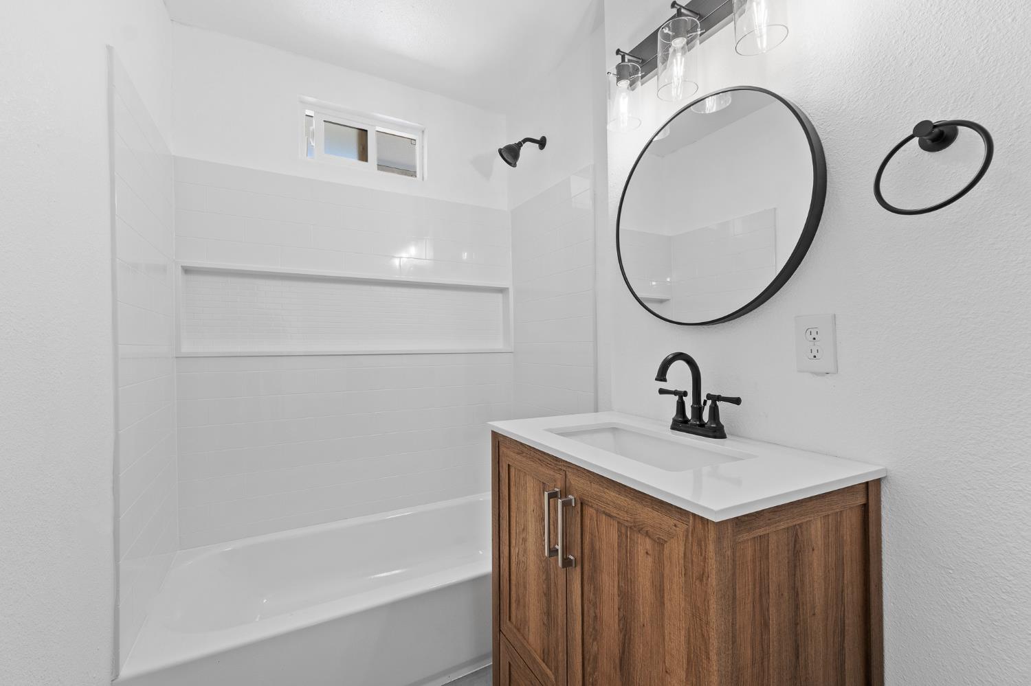 2972 E Northdale Ave, Fresno, CA 93726