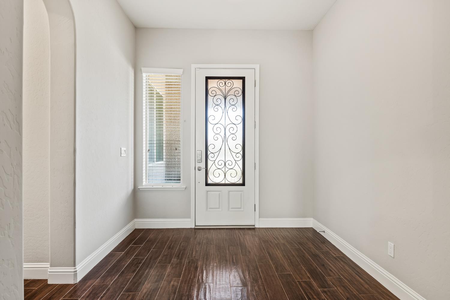 1836 E Bella Rosa Ave, Fresno, CA 93730