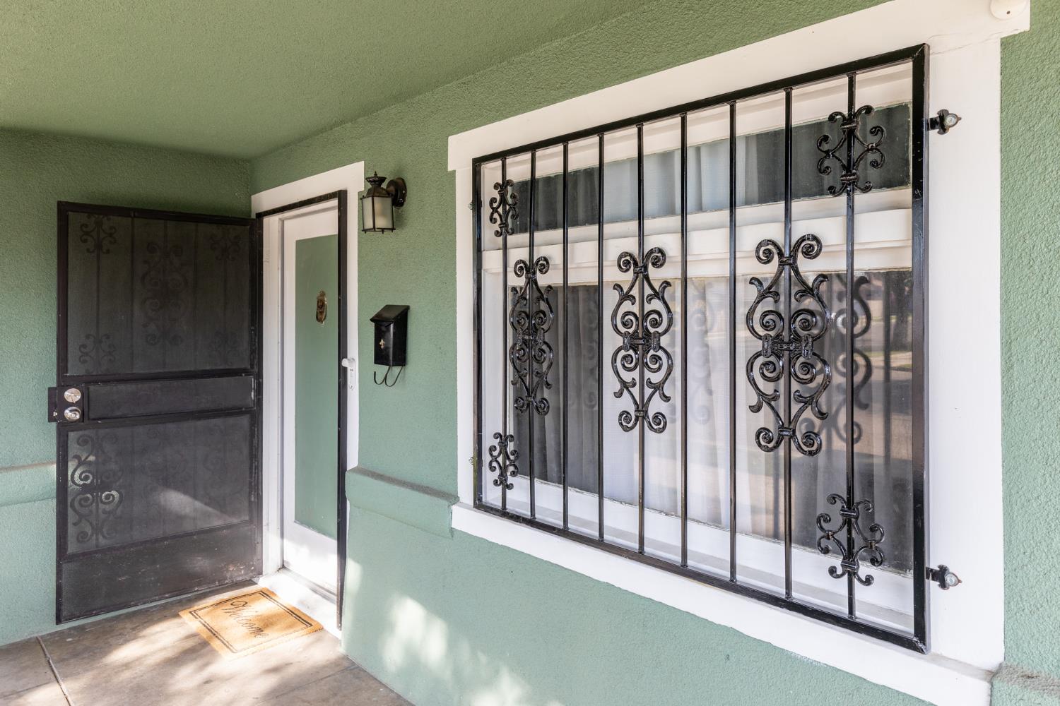 3205 E Liberty Ave, Fresno, CA 93702