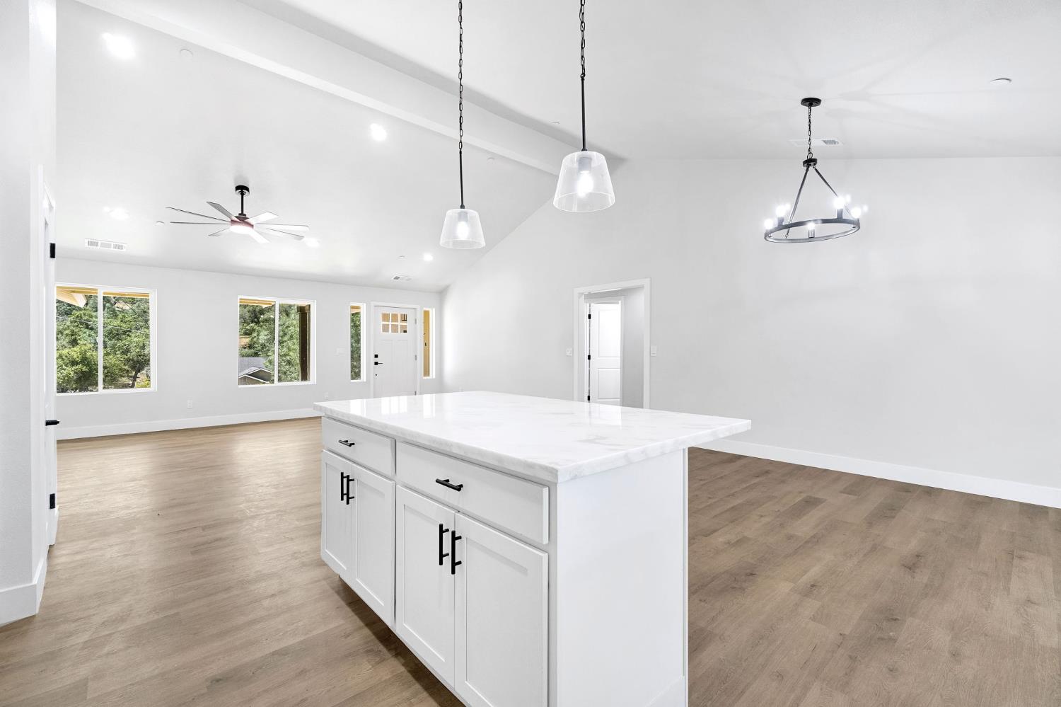 41453 Long Hollow Dr, Coarsegold, CA 93614