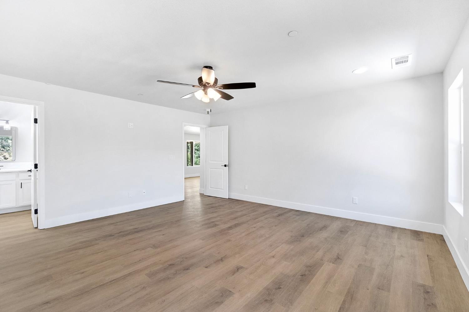 41453 Long Hollow Dr, Coarsegold, CA 93614
