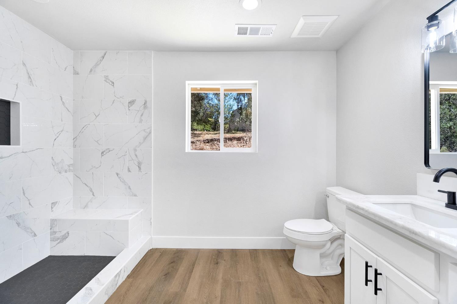 41453 Long Hollow Dr, Coarsegold, CA 93614